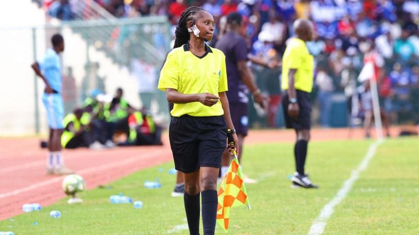 Referee
